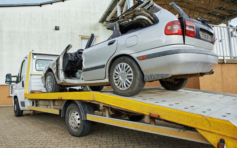 towing a damaged car